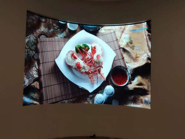 英德室内P2.5弧形LED屏